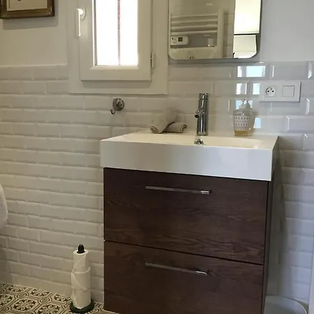 La Maisonette 게스트하우스 앙티브