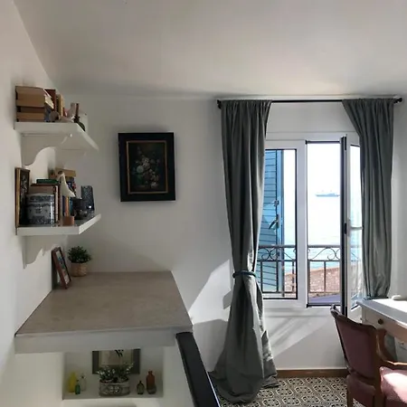 La Maisonette Guest house *