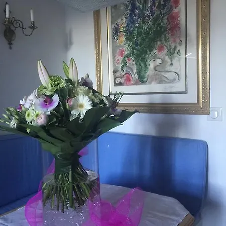 La Maisonette *