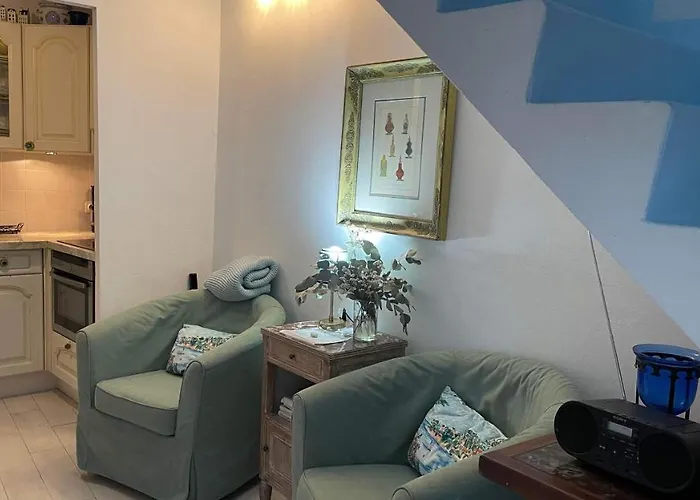 La Maisonette Πανσιόν 4*